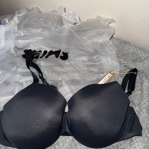 SKIMS FULL COVERAGE LIGHTLY LINED